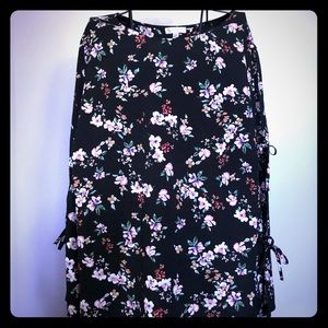 Elaine Rose Black Floral Tie Blouse